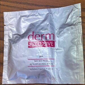 Derm Exclusive Micro Peel Resurfacing Pads — Silver Pack